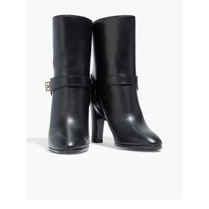 Givenchy Eden buckle-detailed leather ankle boots- size 37
